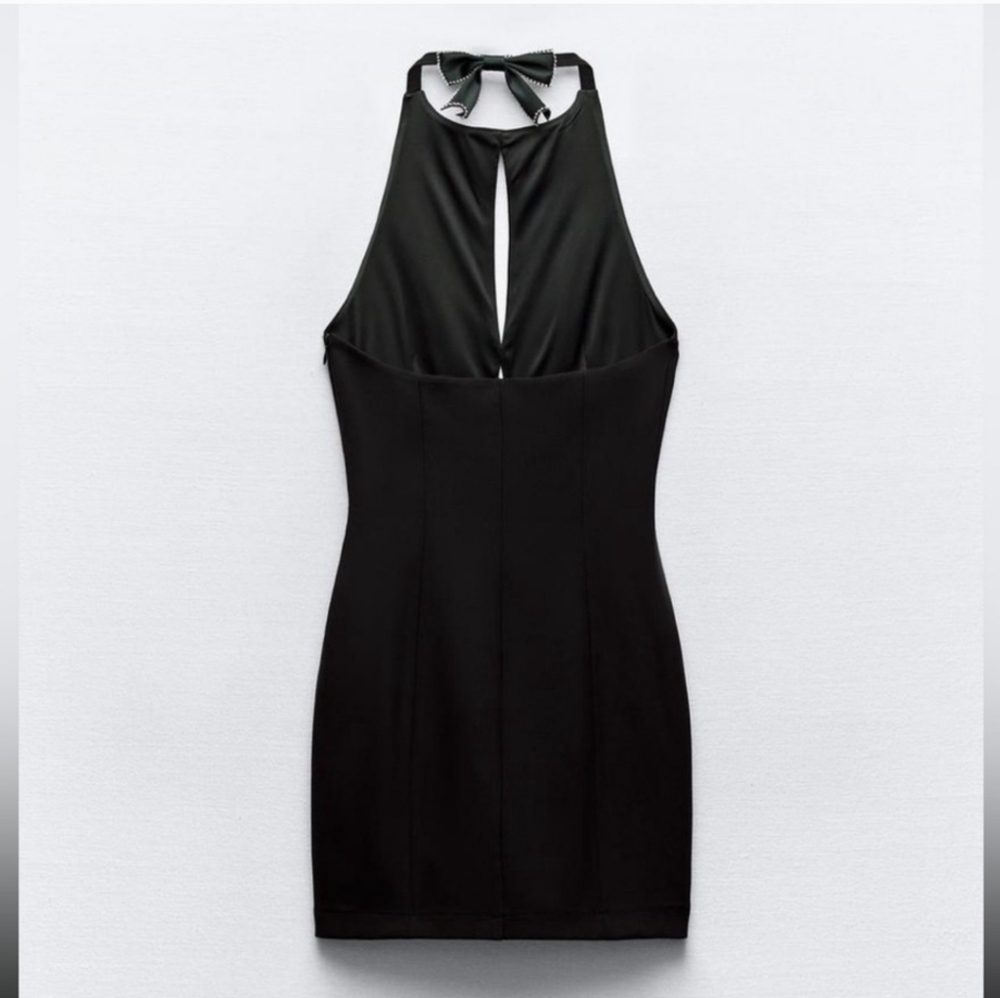❌️SOLD❌️JEWEL BOW CUT OUT HALTER DRESS SIZE L - Picture 7 of 8